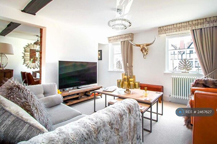 2 Bedroom Flat To Rent In Henley In Arden, Henley In Arden, B95