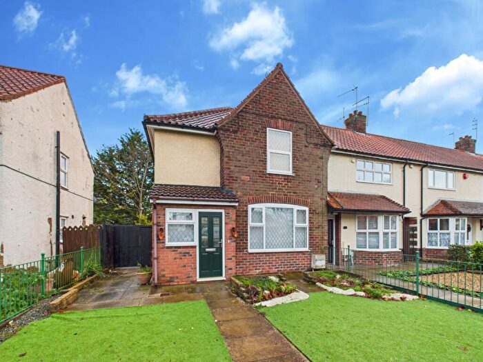 3 Bedroom End Of Terrace House For Sale In Greenwood Avenue, Hull, HU6