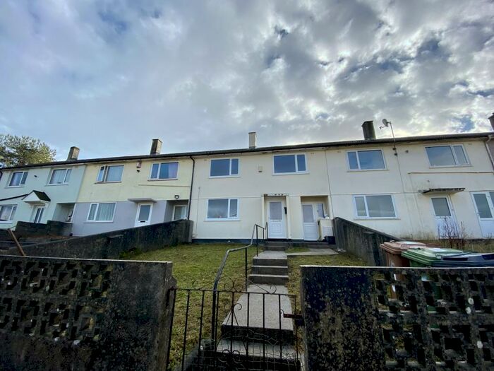 3 Bedroom House To Rent In Landulph Gardens, St Budeaux, Plymouth, PL5