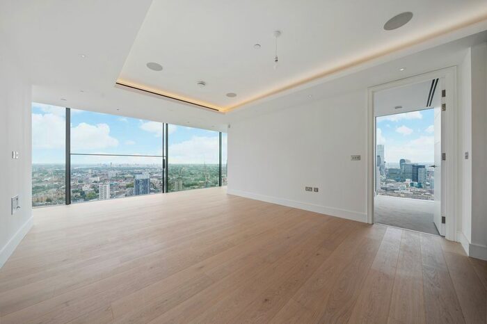 2 Bedroom Flat To Rent In Carrara Tower, Bollinder Place, London, Greater London, EC1V