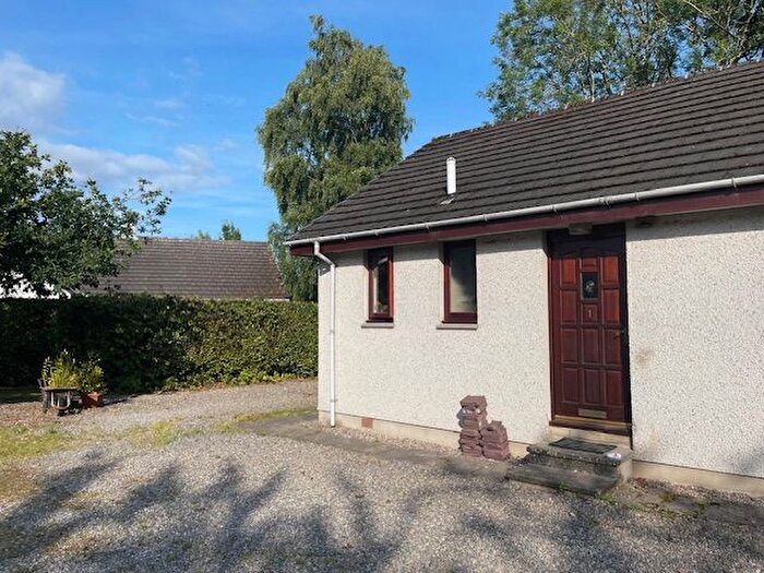 2 Bedroom Semi-Detached Bungalow To Rent In Drumnadrochit, Inverness, IV63
