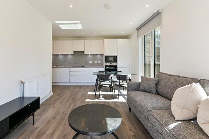 1 Bedroom Flat To Rent In Wolff House, Ridgeway Views, London, NW7