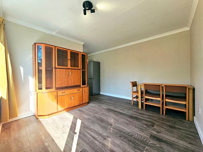 1 Bedroom Flat To Rent In Elgar Lodge, Bromley, BR2