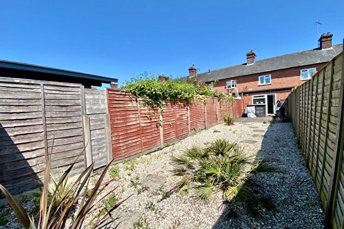 2 Bedroom Riad For Sale In Christchurch Road, Ringwood, BH24