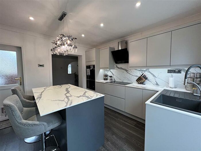 3 Bedroom House To Rent In Glanymor Street, Briton Ferry, Neath, SA11