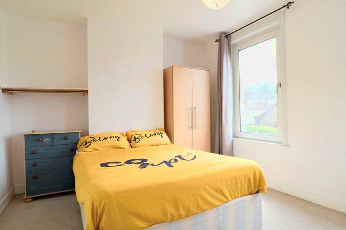 3 Bedroom Terraced House To Rent In Milner Road, Brighton, BN2