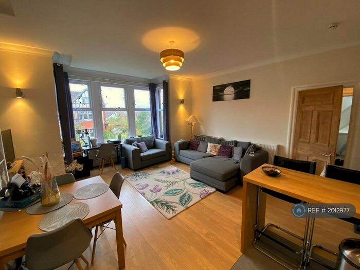 2 Bedroom Flat To Rent In Arncliffe Road, Leeds, LS16