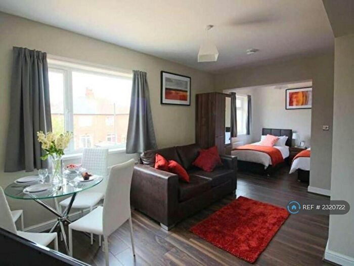 1 Bedroom Flat To Rent In St. .Helens Road, Doncaster, DN4