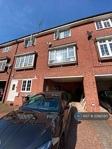 3 Bedroom Terraced House To Rent In Matlock Court, Nottingham, NG1