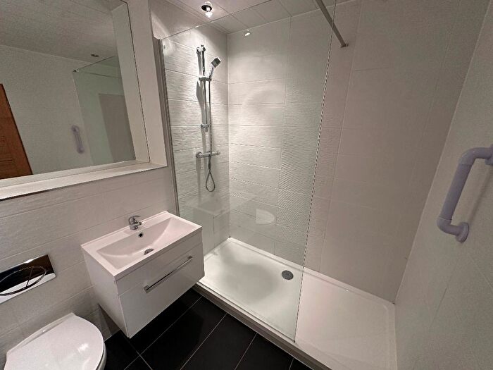 2 Bedroom Flat To Rent In Brown Street, Broughty Ferry, Dundee, DD5