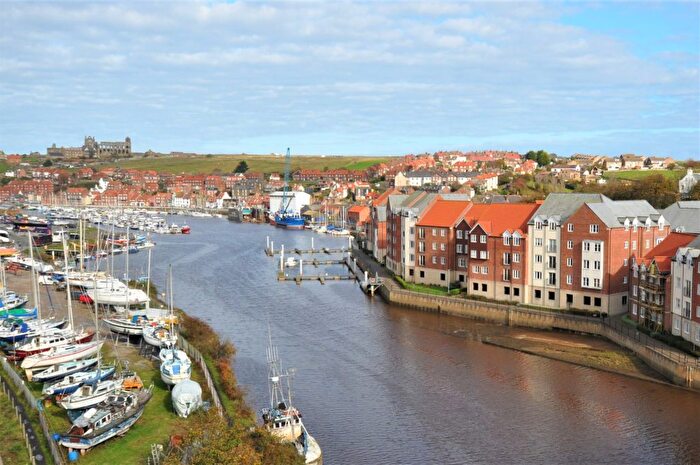 2 Bedroom Flat For Sale In Turnbull Court, Whitehall Landing, YO22