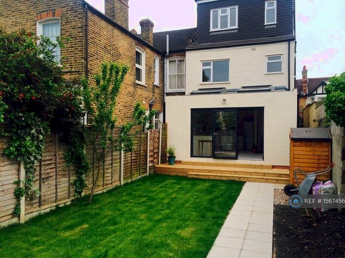 4 Bedroom Semi-Detached House To Rent In Pulteney Road, London, E18