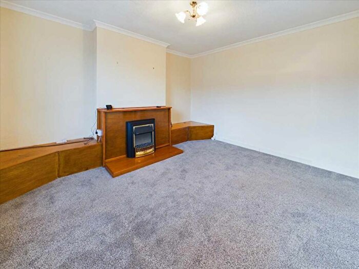 2 Bedroom Flat For Sale In Mill Road, Campbeltown, PA28