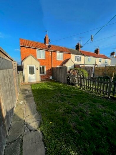 1 Bedroom End Of Terrace House To Rent In The Square, Leasingham, NG34