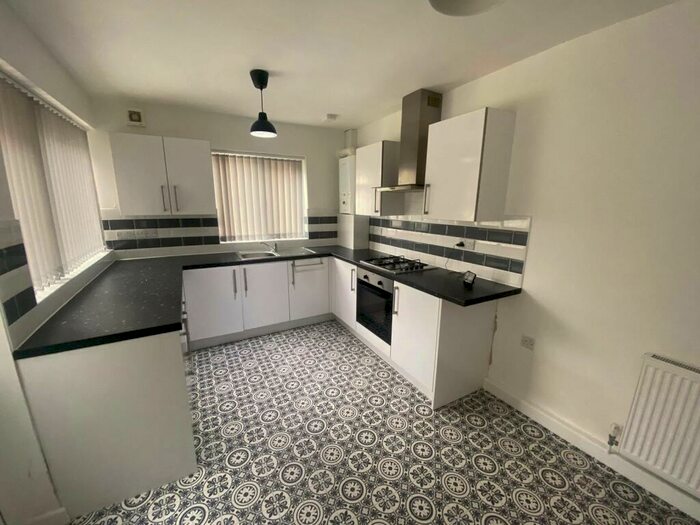 3 Bedroom House To Rent In Denebank Road, L4