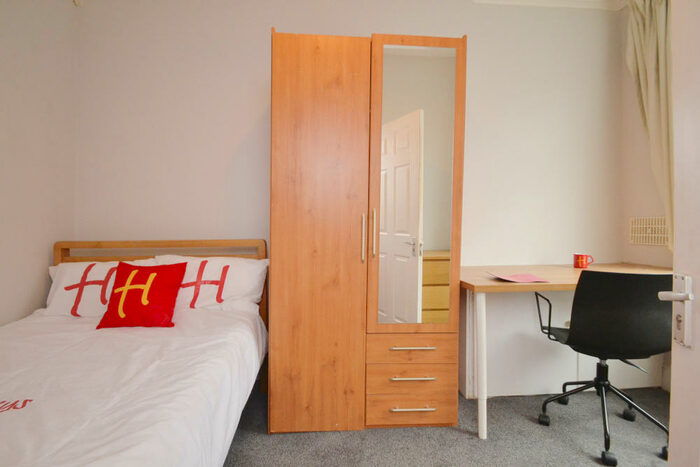 3 Bedroom Terraced House To Rent In Brailsford Road, Fallowfield, Manchester, M14