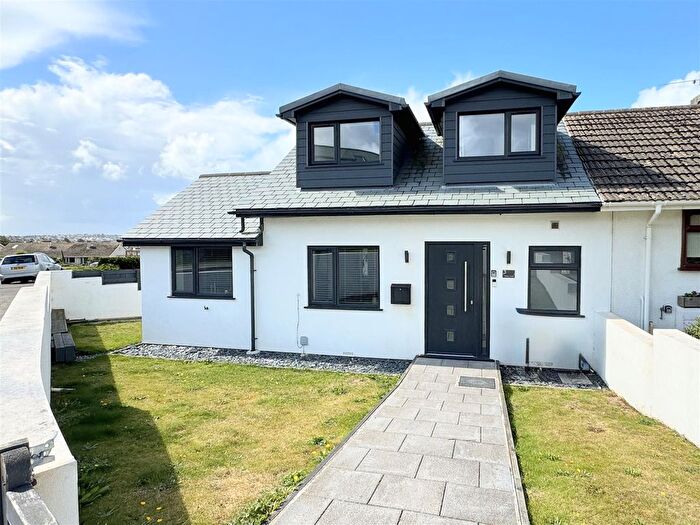 3 Bedroom Semi-detached House For Sale In Century Court, Newquay, TR7