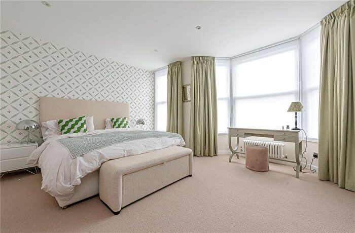 4 Bedroom Terraced House To Rent In Burrows Road, London, NW10