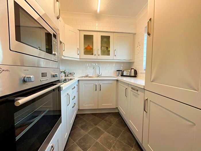 1 Bedroom Flat For Sale In Chase Close, Southport, PR8