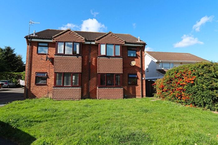 1 Bedroom Flat For Sale In Orchidhurst, Tunbridge Wells, TN2