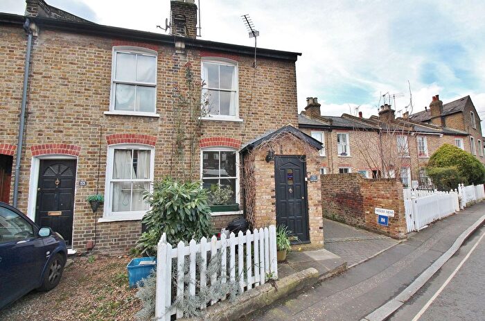 2 Bedroom End Of Terrace House To Rent In Grosvenor Road, Twickenham, TW1