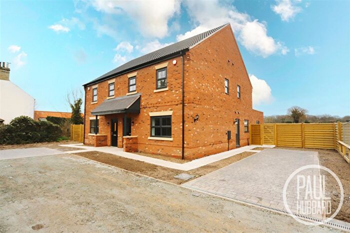 3 Bedroom Semi Detached House For Sale In Chapel Road, Mutford, Beccles, NR34