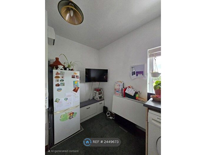 1 Bedroom Flat To Rent In Shirehampton Road, Bristol, BS9