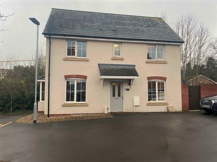 3 Bedroom Detached House To Rent In Dowse Close, Tidworth, SP9