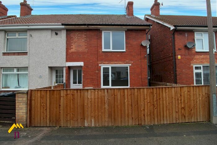 3 Bedroom Semi-Detached House To Rent In Frank Road, Bentley, Doncaster, DN5