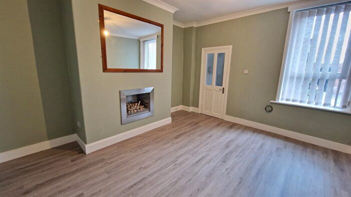 1 Bedroom Flat To Rent In Shields Road, Newcastle Upon Tyne, NE6