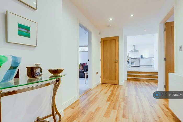 3 Bedroom Detached House To Rent In Mansfield Road, Farnsfield, NG22