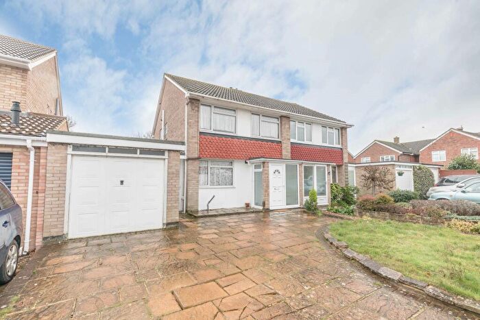 4 Bedroom House To Rent In Clifton Rise, , Windsor, SL4