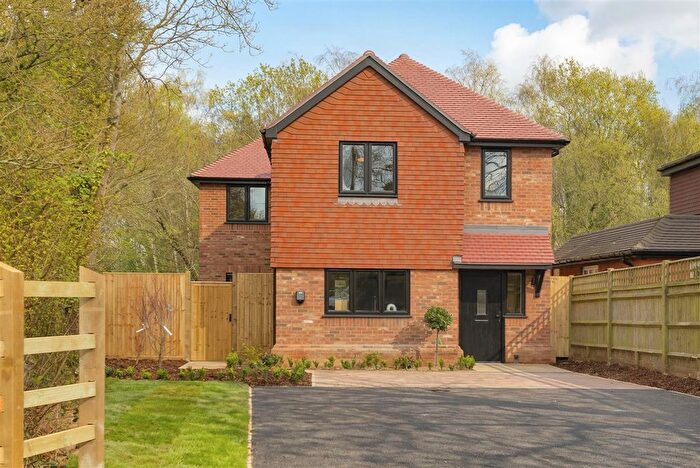 4 Bedroom Detached House For Sale In Fen Pond Road, Ightham, TN15