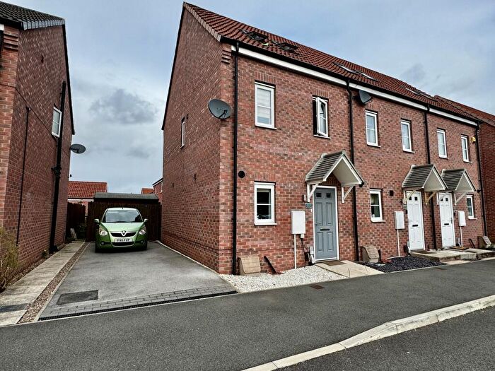 3 Bedroom House To Rent In Dominion Road, Scawthorpe, Doncaster, DN5