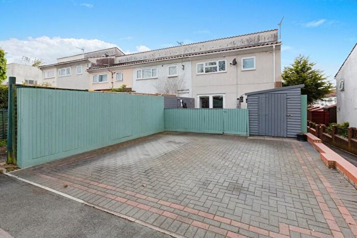 3 Bedroom Terraced House For Sale In Ellisgill Court, Milton Keynes, MK13