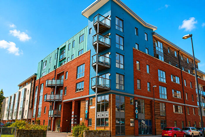 1 Bedroom Apartment To Rent In Chimney Steps, Bristol, BS2