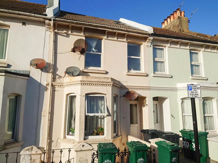 2 Bedroom Maisonette To Rent In Queens Park Road, Brighton, BN2