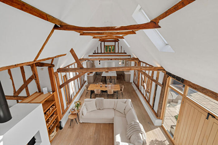 4 Bedroom Detached House For Sale In Buttleys Lane, Dunmow, CM6