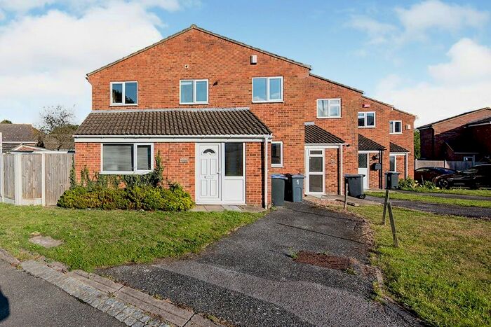 4 Bedroom Semi-Detached House To Rent In Brabourne Close, Canterbury, Kent, CT2