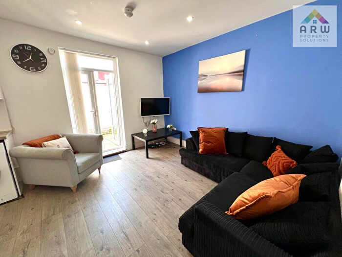 4 Bedroom Terraced House To Rent In Crawford Avenue, Liverpool, Merseyside, L18