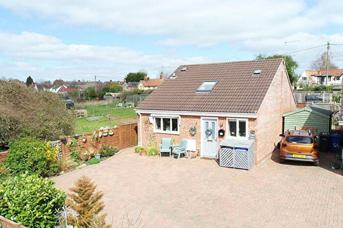 2 Bedroom Detached Bungalow For Sale In Farmerie Road, Hundon, Sudbury, CO10