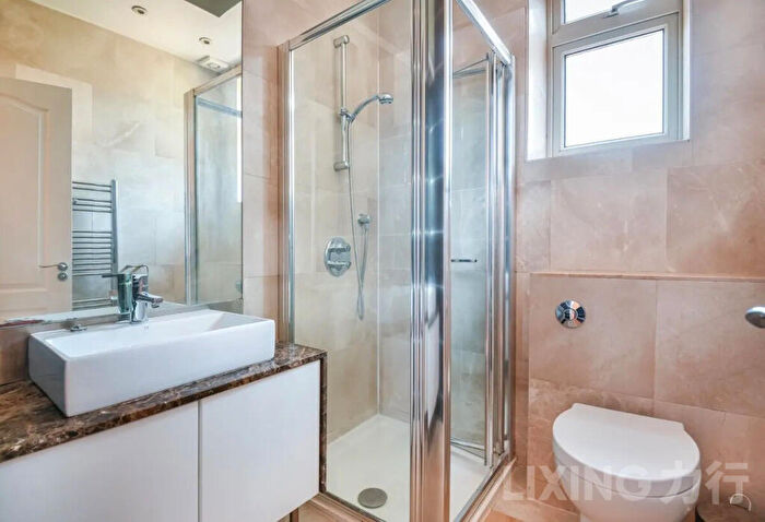 1 Bedroom Apartment To Rent In Farringdon Road, Clerkenwell, EC1R