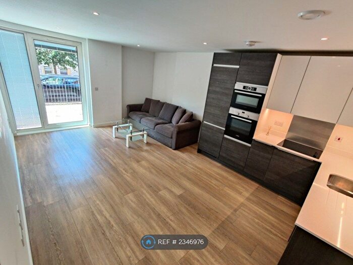 2 Bedroom Flat To Rent In Grand Canal Avenue, London, SE16