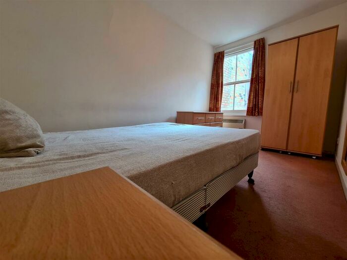 2 Bedroom Flat To Rent In B Park Road, Peterborough, PE1