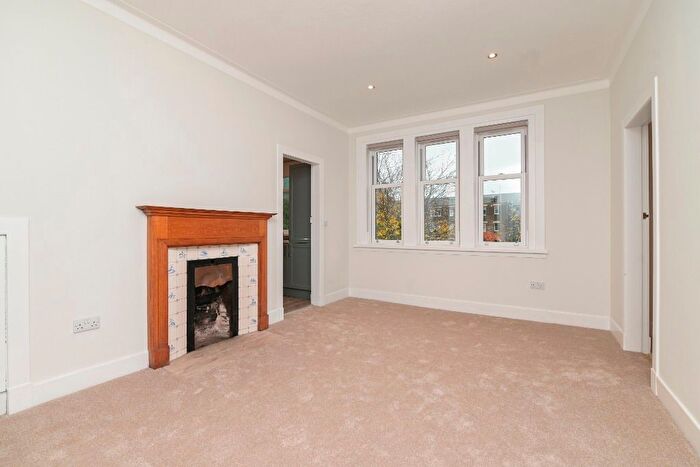 3 Bedroom Flat To Rent In Learmonth Crescent, Comely Bank, Edinburgh, EH4