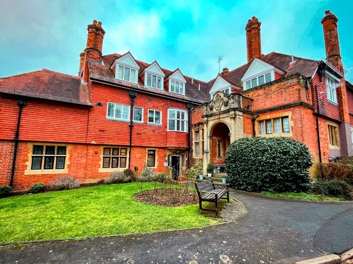 1 Bedroom Flat To Rent In Clare Court, Clare Avenue, Wokingham, Berkshire, RG40