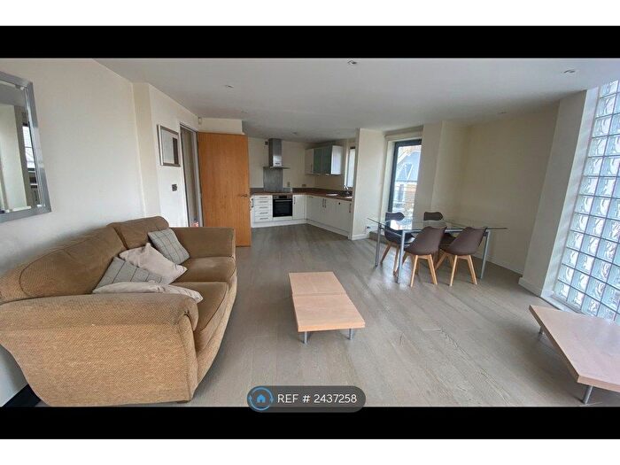 2 Bedroom Flat To Rent In Willesden Lane, London, NW6