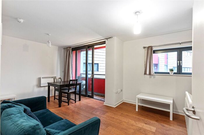 1 Bedroom Flat To Rent In Drayton Park, London, N5