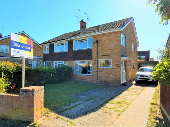 3 Bedroom Semi-Detached House To Rent In Arlington Crescent, East Preston, Littlehampton, BN16