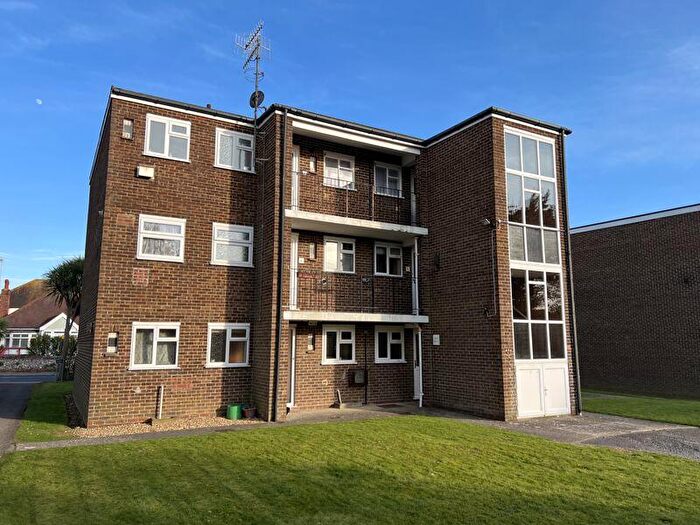 1 Bedroom Flat To Rent In Wallace Avenue, Goring-by-Sea, BN11